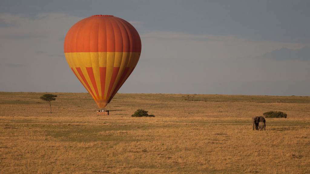 Hot air balloon in the Mara